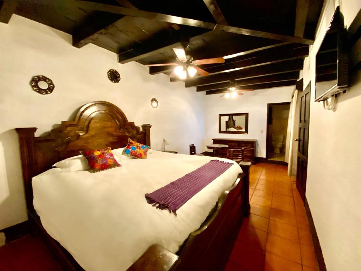 Hotel Villa Real Antigua Exterior photo