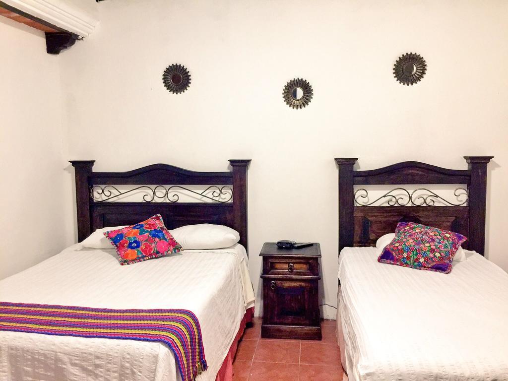 Hotel Villa Real Antigua Exterior photo